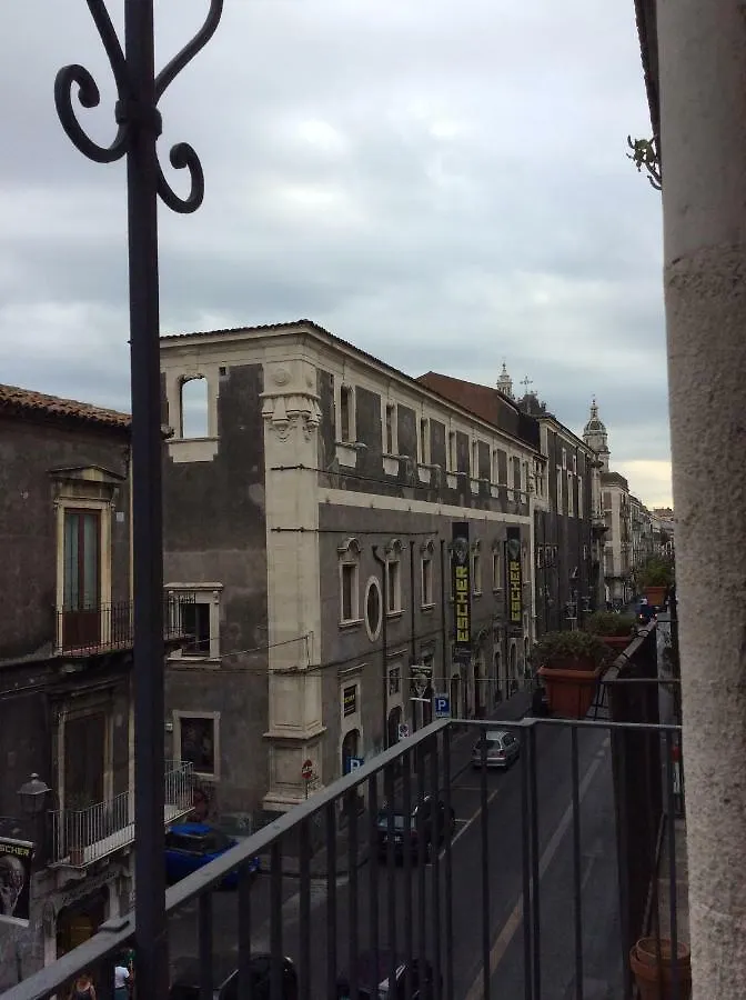 Suite chicca nel cuore del centro storico Catania